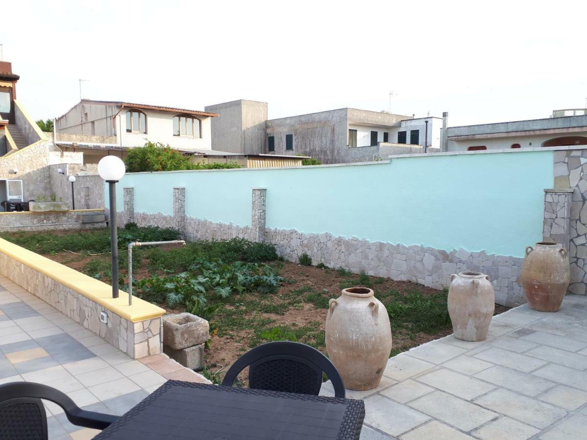 Oltremare Hotel Vignacastrisi Bagian luar foto