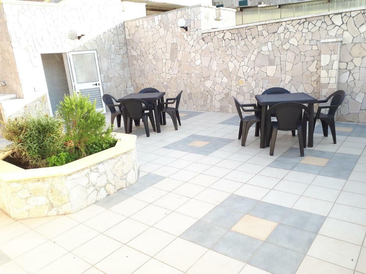 Oltremare Hotel Vignacastrisi Bagian luar foto
