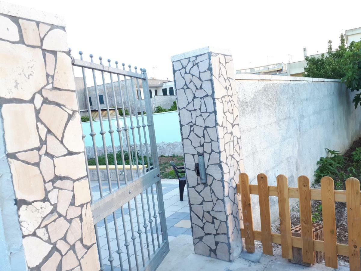 Oltremare Hotel Vignacastrisi Bagian luar foto